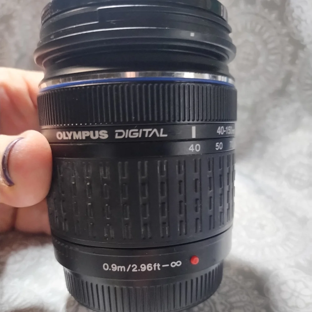 Olympus Zuiko Digital 40-150mm f/4-5.6 Zoom Lens
